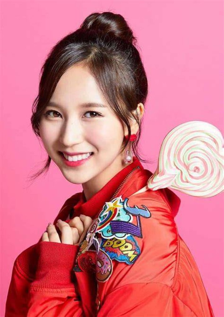 twice ミナ 胸 かわいそう？話題の背景とファンが求める“見守り方”
